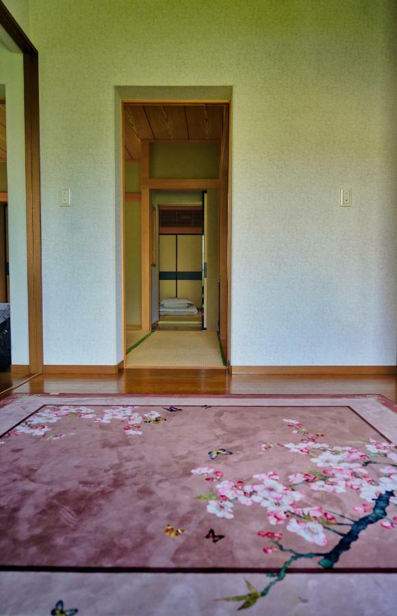 فيلا 富士の樱house 宝栄 فوجيكاواجوتشيكو المظهر الخارجي الصورة